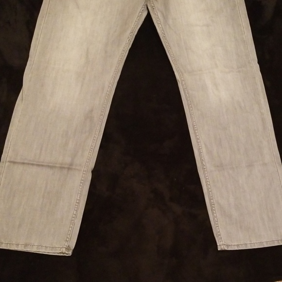 Levi Jean's - Picture 3 of 6